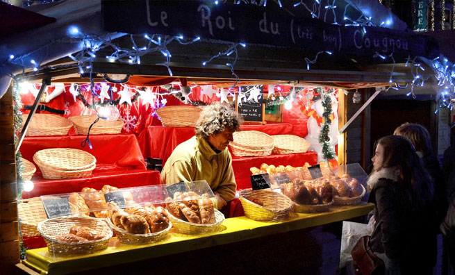 RoamRight shares these tips for Visiting The Christmas The Chrsitmas Markets of Europe