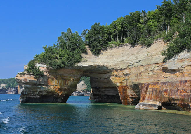 Upper Peninsula of Michigan is the northern of the two major land masses that make up the U.S. state of Michigan. 