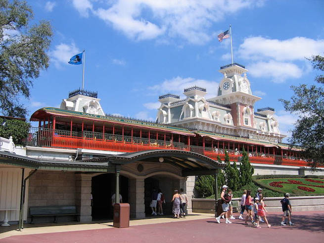 Walt Disney World Resort, informally known as Walt Disney World or simply Disney World, is an entertainment complex in Bay Lake, Florida