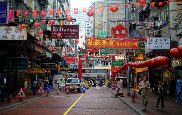 Embrace the organized chaos of Hong Kong with your entire family, just make sure to follow these key tips.