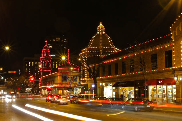 Experience the best of the holidays in Kansas City, Missouri! 