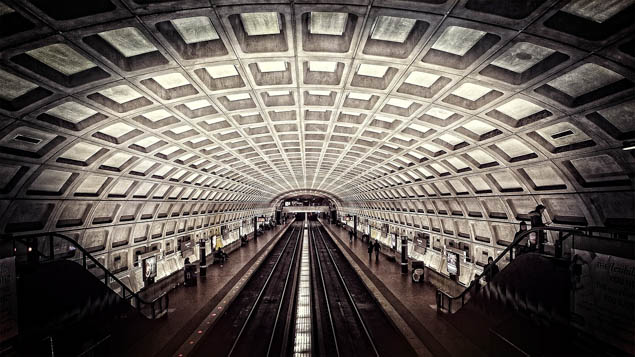 Save some money when you visit Washington, DC with these pro travel tips.