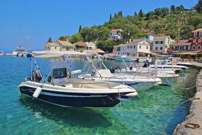 Expenses in Greece can quickly add up. Follow these tips to save money on your trip.