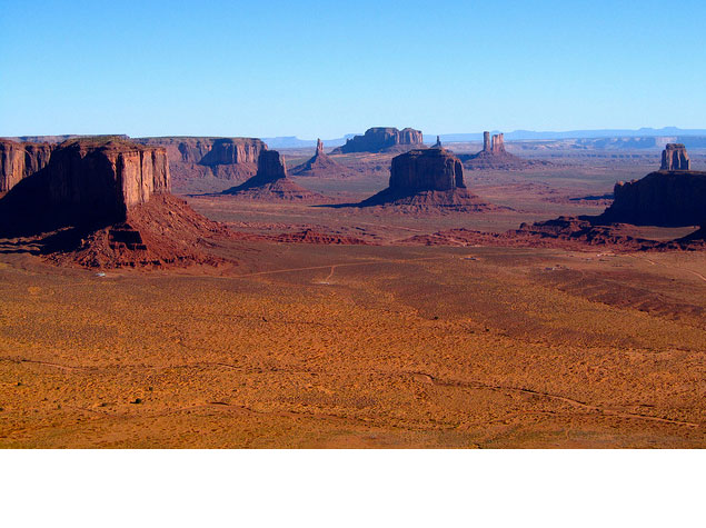 It may not be a National Park, but that doesn't mean Monument Valley isn't a must-visit natural wonder.
