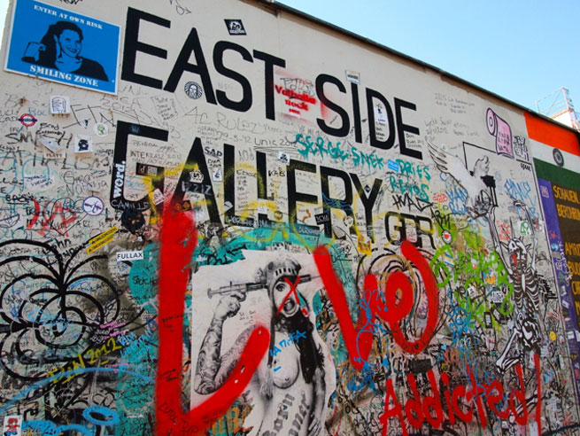 Berlin Content Gallery RoamRight shares 6 Free Things to do in Berlin