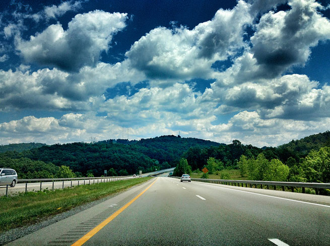Road Trips Content RoamRight has these 5 Tips For The Best Road Trip Experience