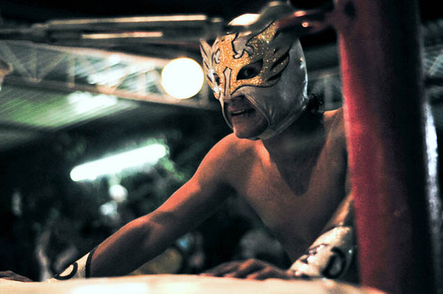 Traveling to Mexico and want an authentic, local experience? Then be sure to read this guide to lucha libre wrestling.