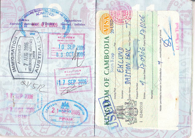 Get up to speed quickly with all the current rules for traveling overseas with this great fast-start guide to passports and visas.
