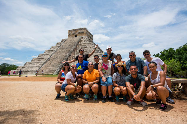 Plan an amazing trip even for a large extended family with these key tips. 