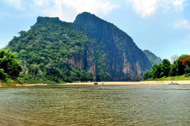 Take your rock climbing experience to the next level by trying it in Thailand.